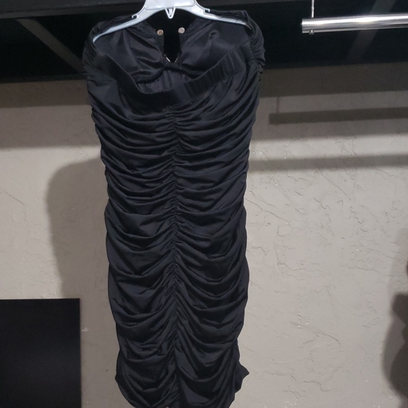 Dress - Picture 3 of 5